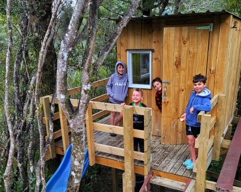 Pikari-family-with-their-new-treehouse-banner.jpg