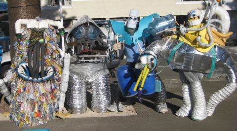 Alien-Junk-Monsters,-Moera-Neighbourhood-Hub,-3-October.jpg